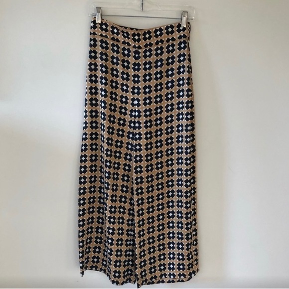 Geometric Wide Leg Pants - Picture 2 of 6